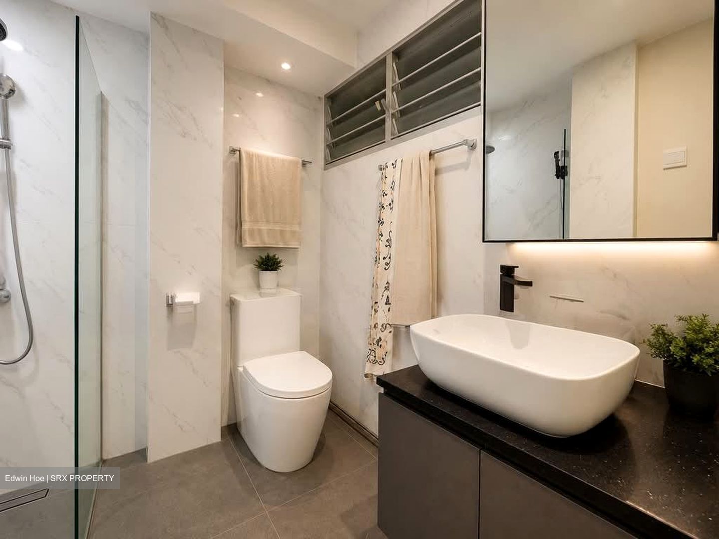 Blk 213 Jurong East Street 21 (Jurong East), HDB 5 Rooms #572936501